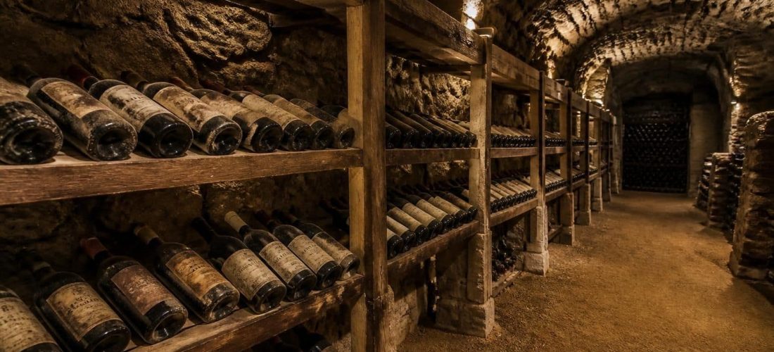 découvrez comment la cave à vin de vieillissement assure une conservation optimale des grands crus, en préservant leurs arômes et leur qualité au fil du temps.