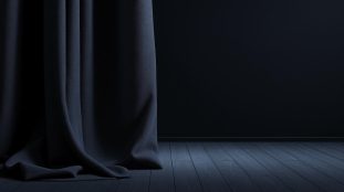 découvrez nos rideaux occultants au tissage spécial garantissant une obscurité totale dans votre coin nuit pour un sommeil profond et réparateur.